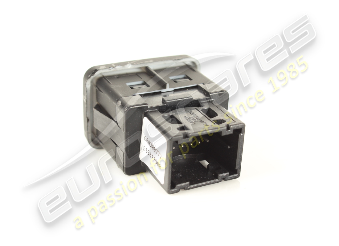 used ferrari usb socket. part number 309772 (2)