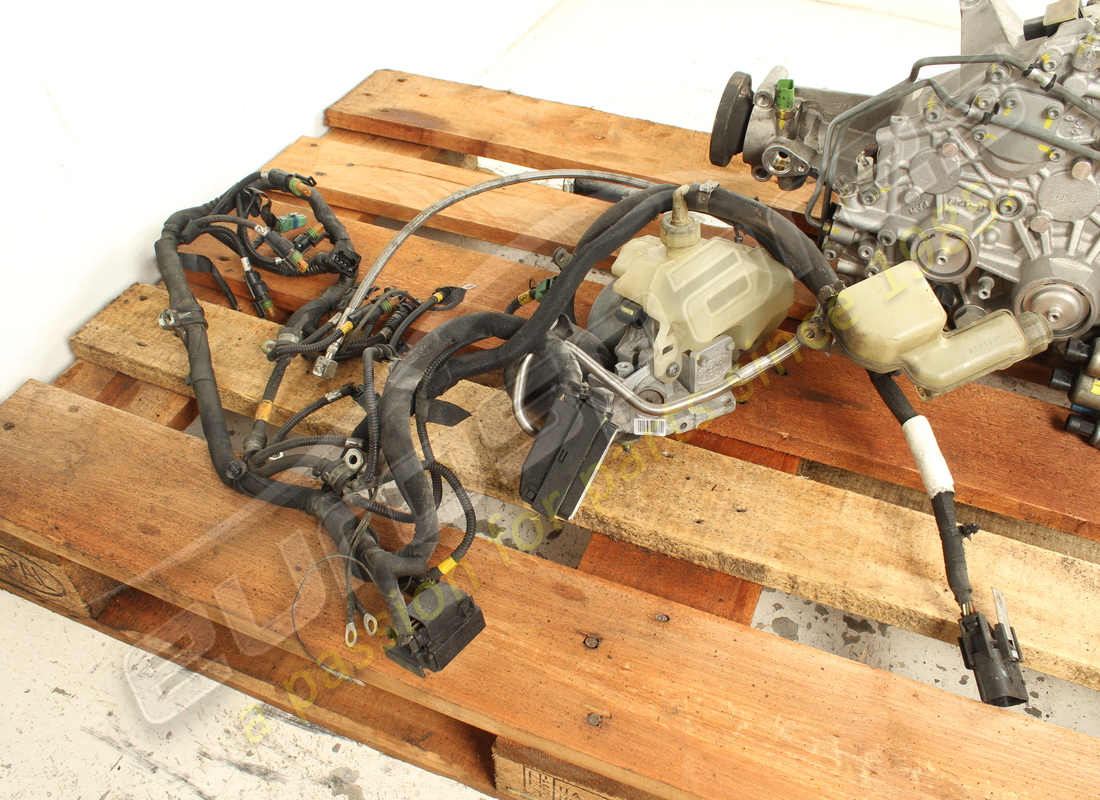 damaged ferrari power take off unit. part number 305902 (3)