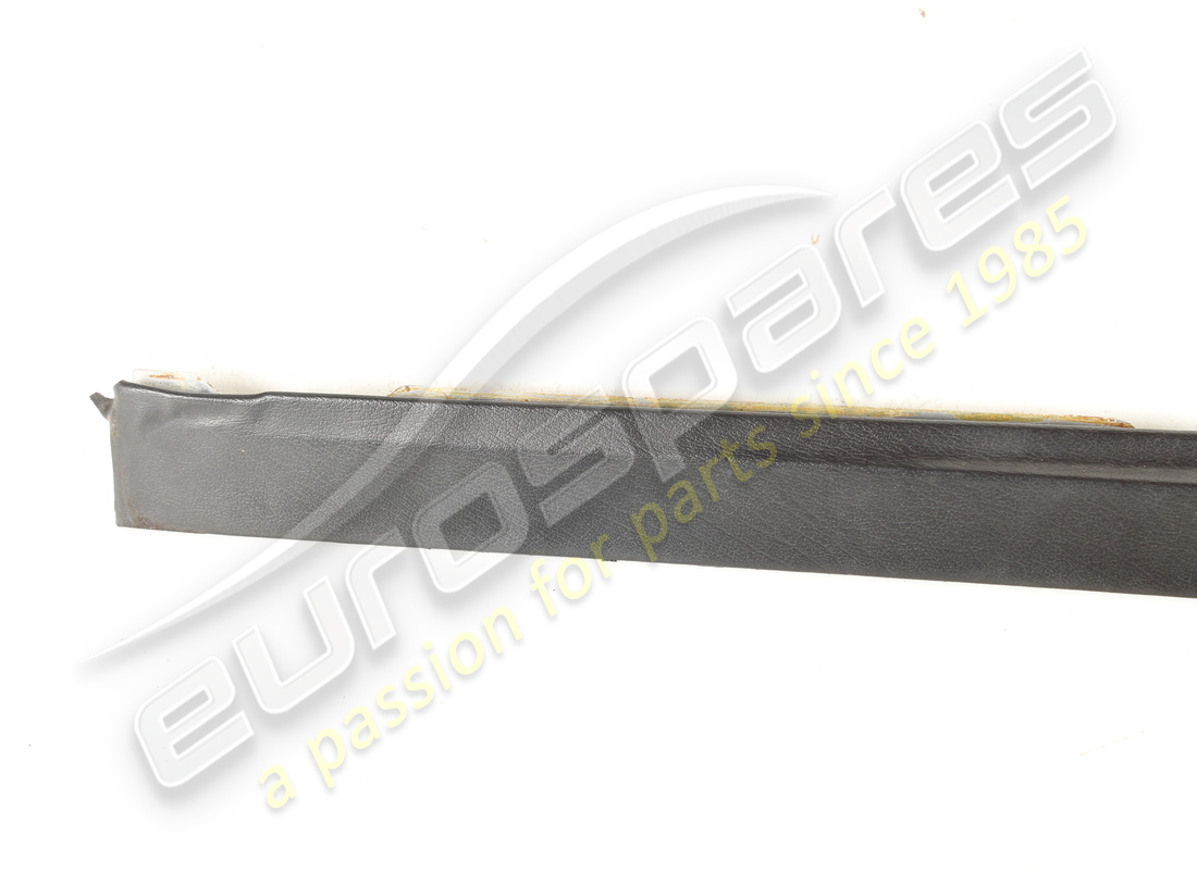 USED FERRARI LH MOULDING. PART NUMBER 61190400 (3) used ferrari lh moulding. part number 61190400 (3)