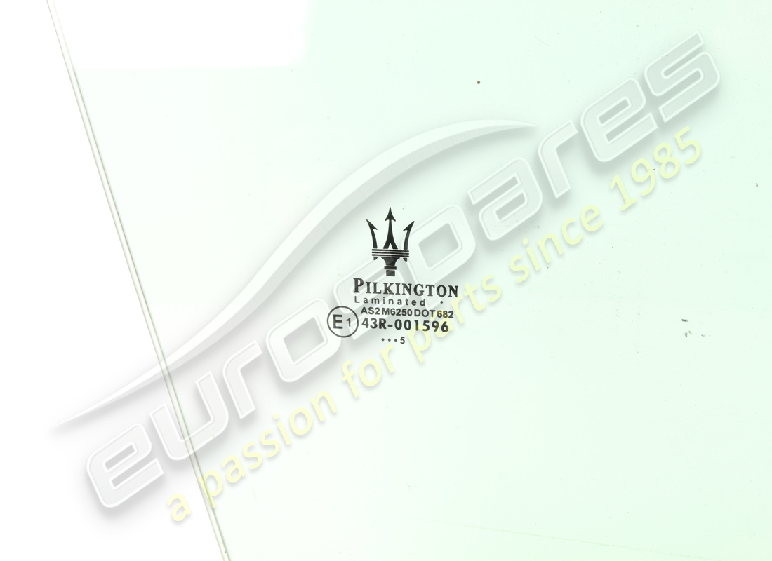 USED MASERATI FRONT RH DOOR WINDOW GLASS. PART NUMBER 83744300 (3) used maserati front rh door window glass. part number 83744300 (3)