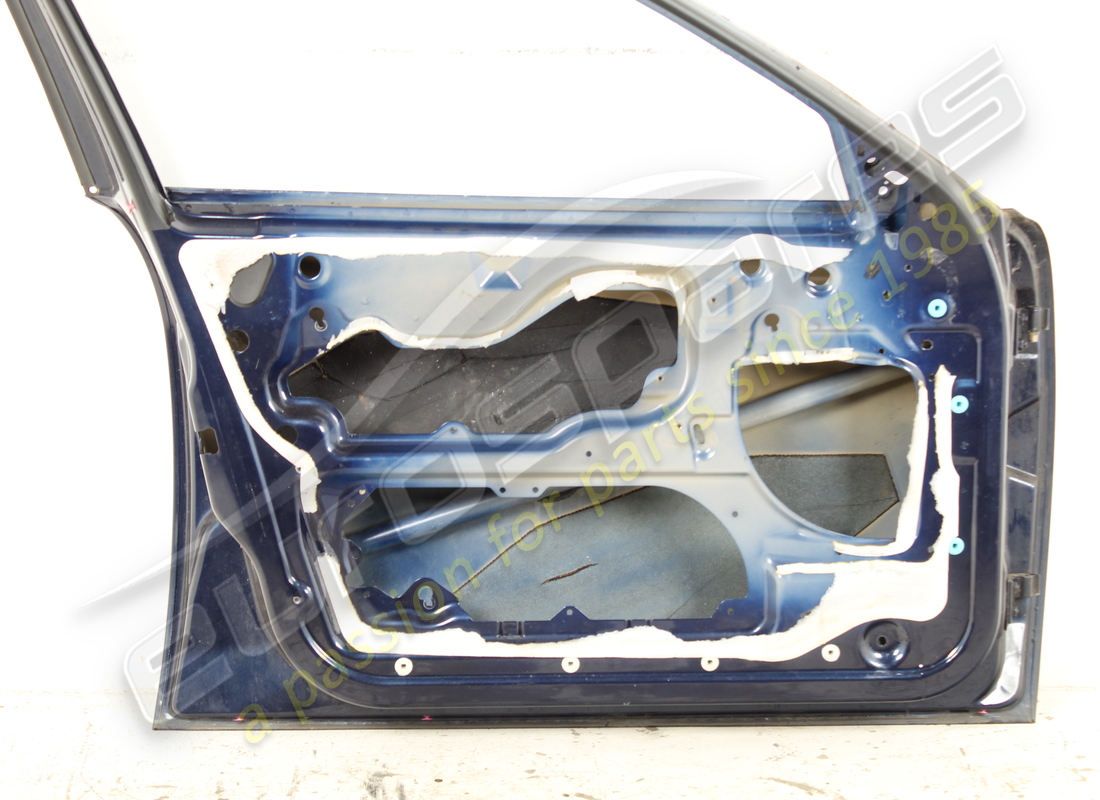 used maserati complete lh front door. part number 67062100 (7)