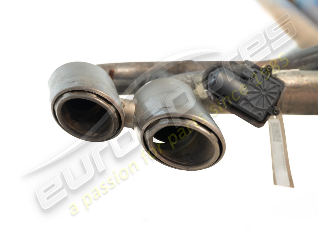 used lamborghini urus akrapovic sport exhaust. part number 4ml251051a (7)
