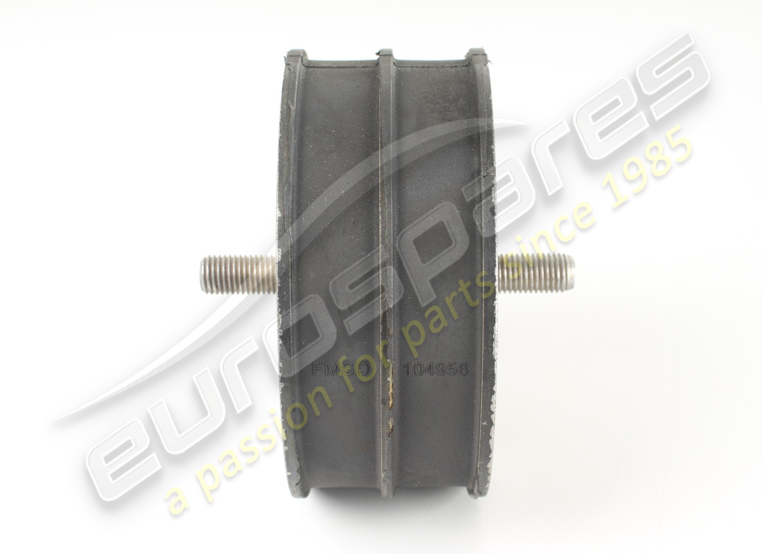 new eurospares engine mount od 106mm. part number 104956 (2)