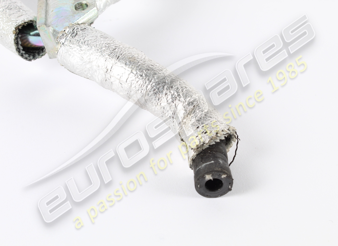 USED FERRARI TUBO RITORNO H2O A COPERCHIO. PART NUMBER 769578 (4) used ferrari tubo ritorno h2o a coperchio. part number 769578 (4)