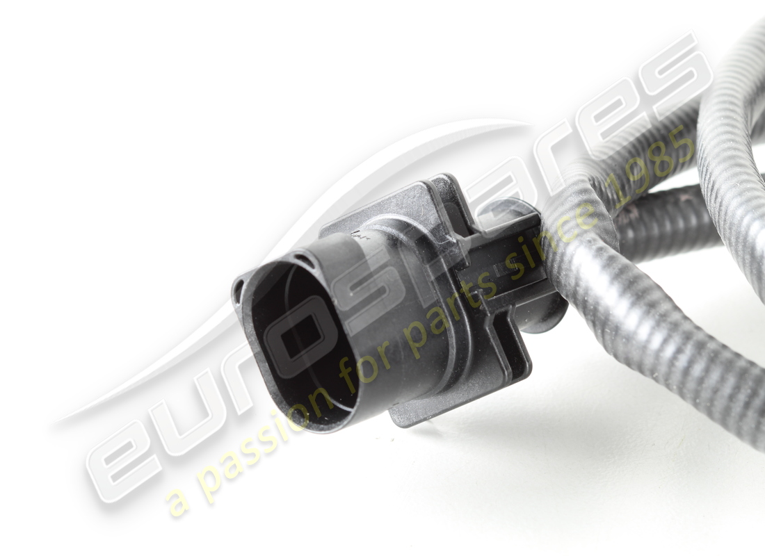 NEW BOSCH FRONT RH LAMBDA SENSOR. PART NUMBER 670009075 (4) new bosch front rh lambda sensor. part number 670009075 (4)