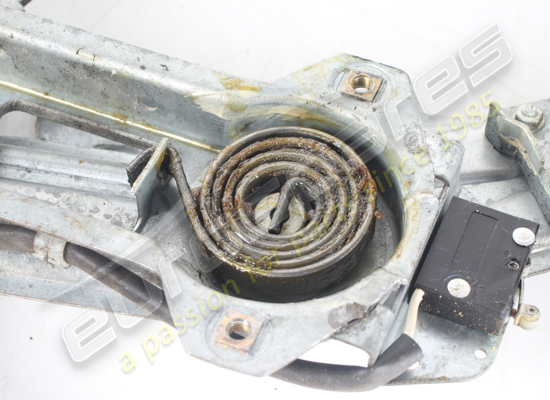 used maserati lh window power device. part number 387700051 (4)