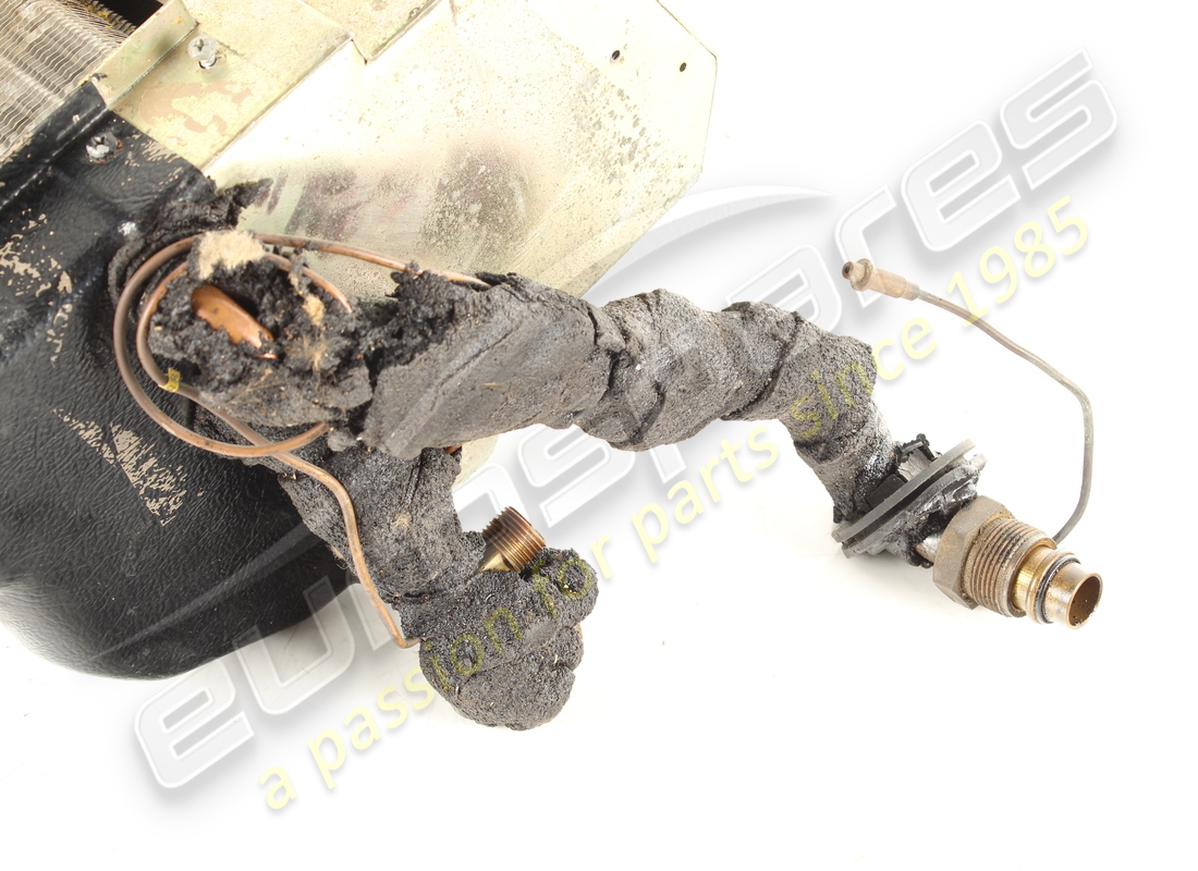damaged ferrari front air conditioning lhd part number 2578685010 (3)