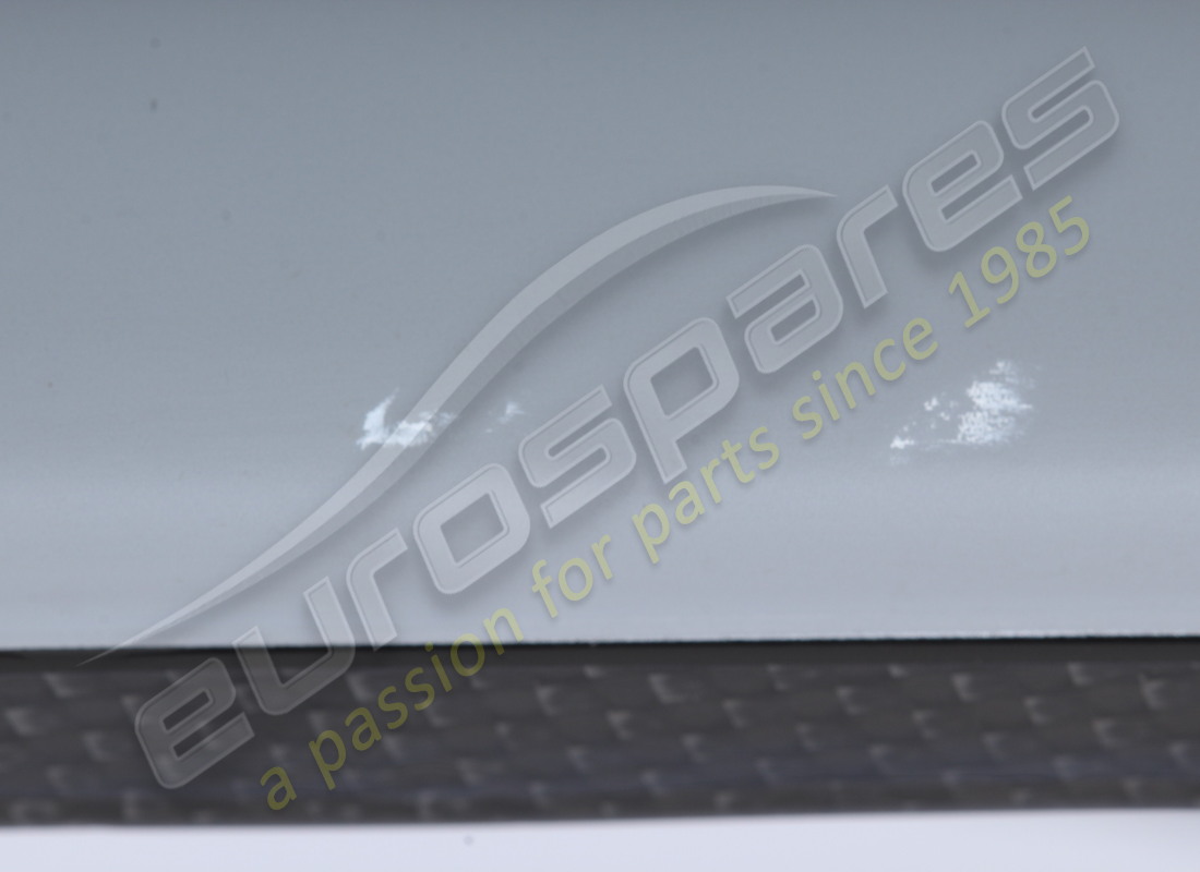 USED FERRARI FRONT BUMPER. PART NUMBER 87187110 (7) used ferrari front bumper. part number 87187110 (7)