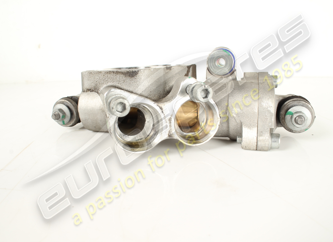 used ferrari complete oil thermostat. part number 316675 (3)