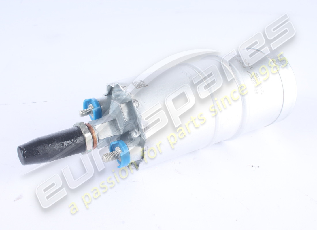 NEW BOSCH FUEL PUMP (50 MM). PART NUMBER 155592 (2) new bosch fuel pump (50 mm). part number 155592 (2)