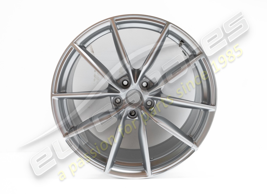 used ferrari front wheel. part number 842799 (1)