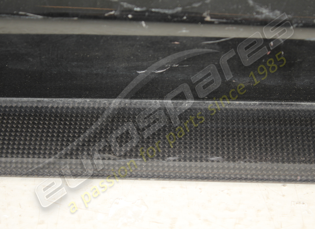 used ferrari rh crossmember cover. part number 69257210 (3)