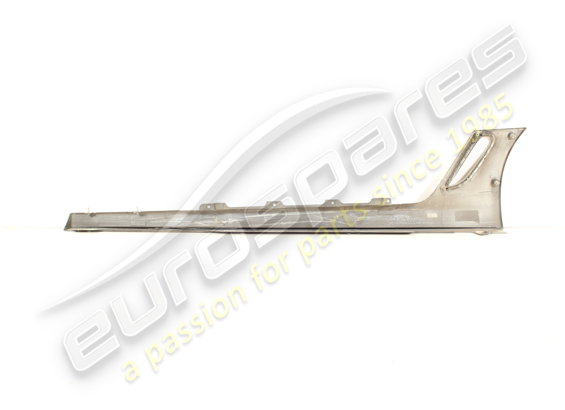 used ferrari rh crossmember cover. part number 69257210 (5)