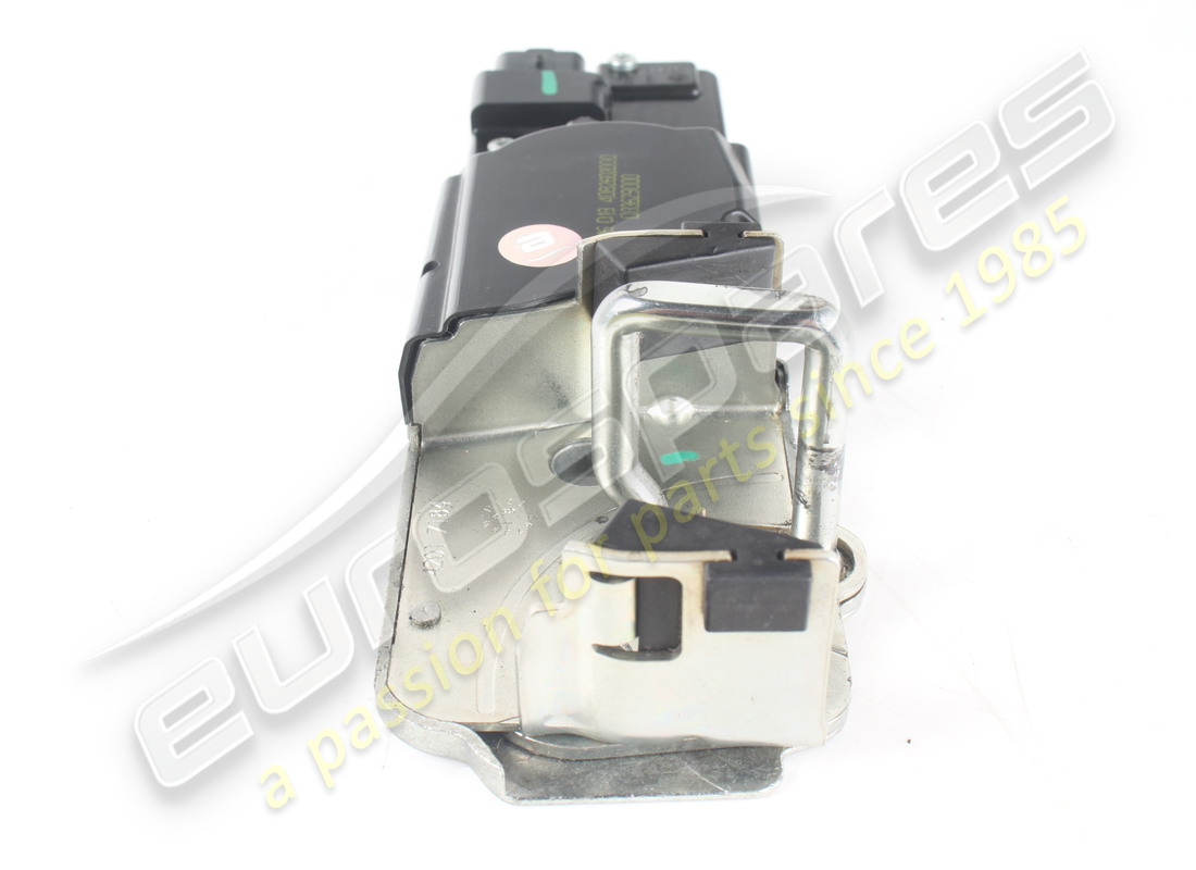 used ferrari lock striker. part number 83629000 (2)