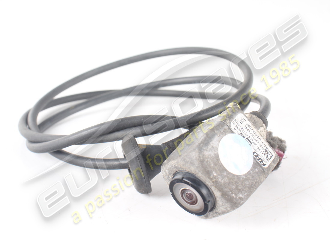 used ferrari rear parking camera. part number 326604 (1)