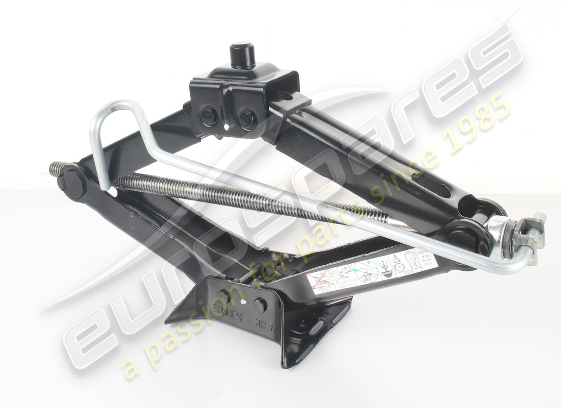 new maserati jack. part number 670004526 (1)