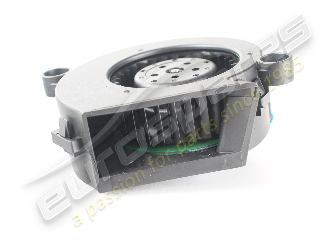 new porsche fan for headlamps. part number 99163139100 (2)