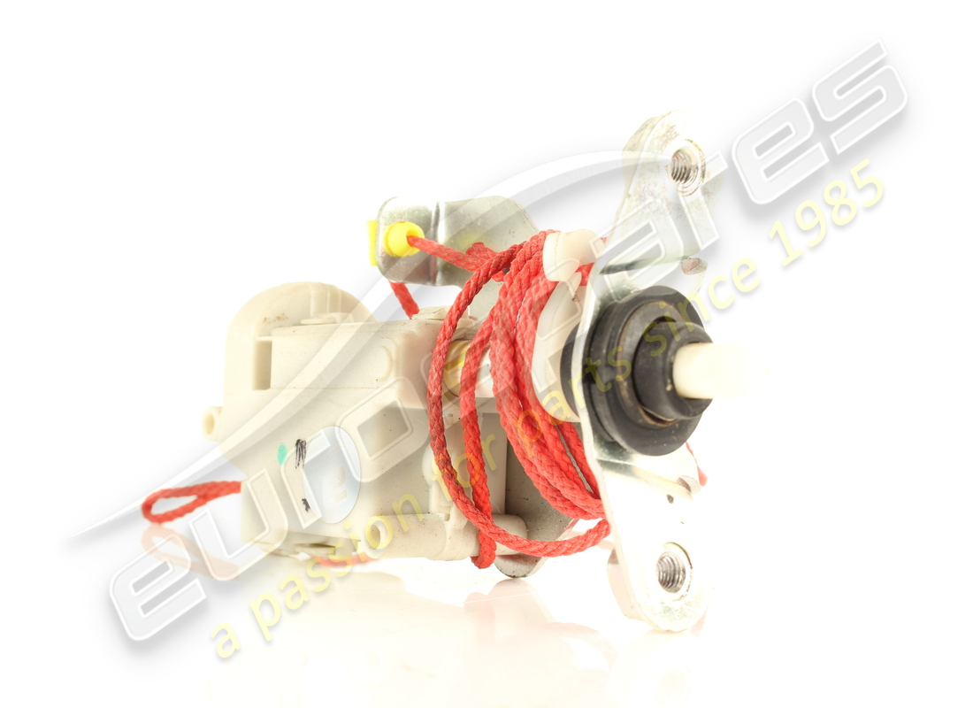 used ferrari actuator. part number 85143200 (4)