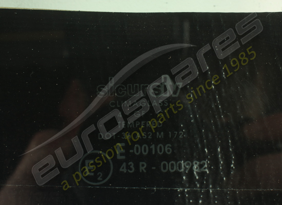 new oem lh upper glass. part number 007017003 (2)