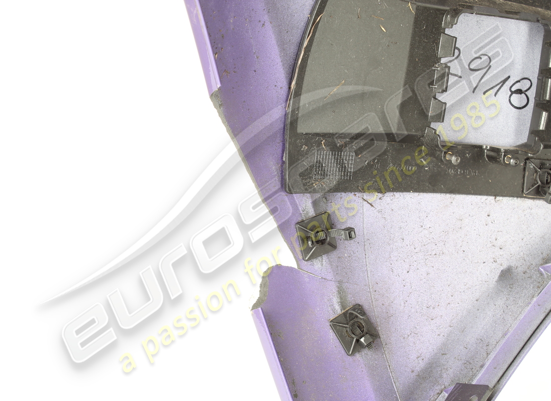 damaged ferrari complete rear bumper. part number 985802357 (11)