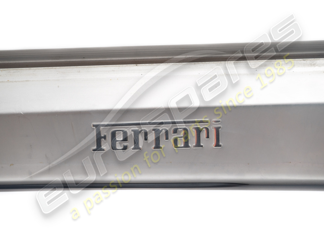 new ferrari rh kick plate. part number 68146500 (2)