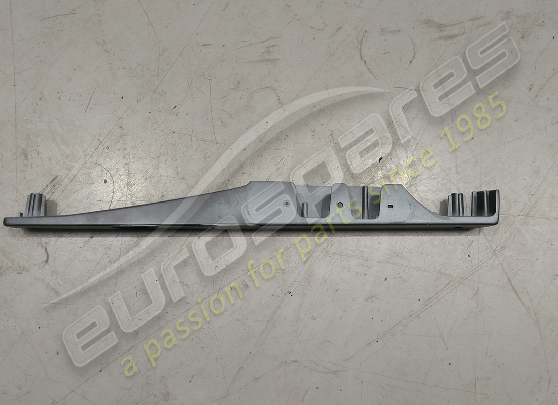 used aston martin assembly inside rlse hndl. part number 6g3322614ab (2)