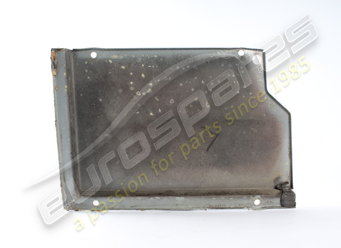 used ferrari shield. part number 61479900 (2)
