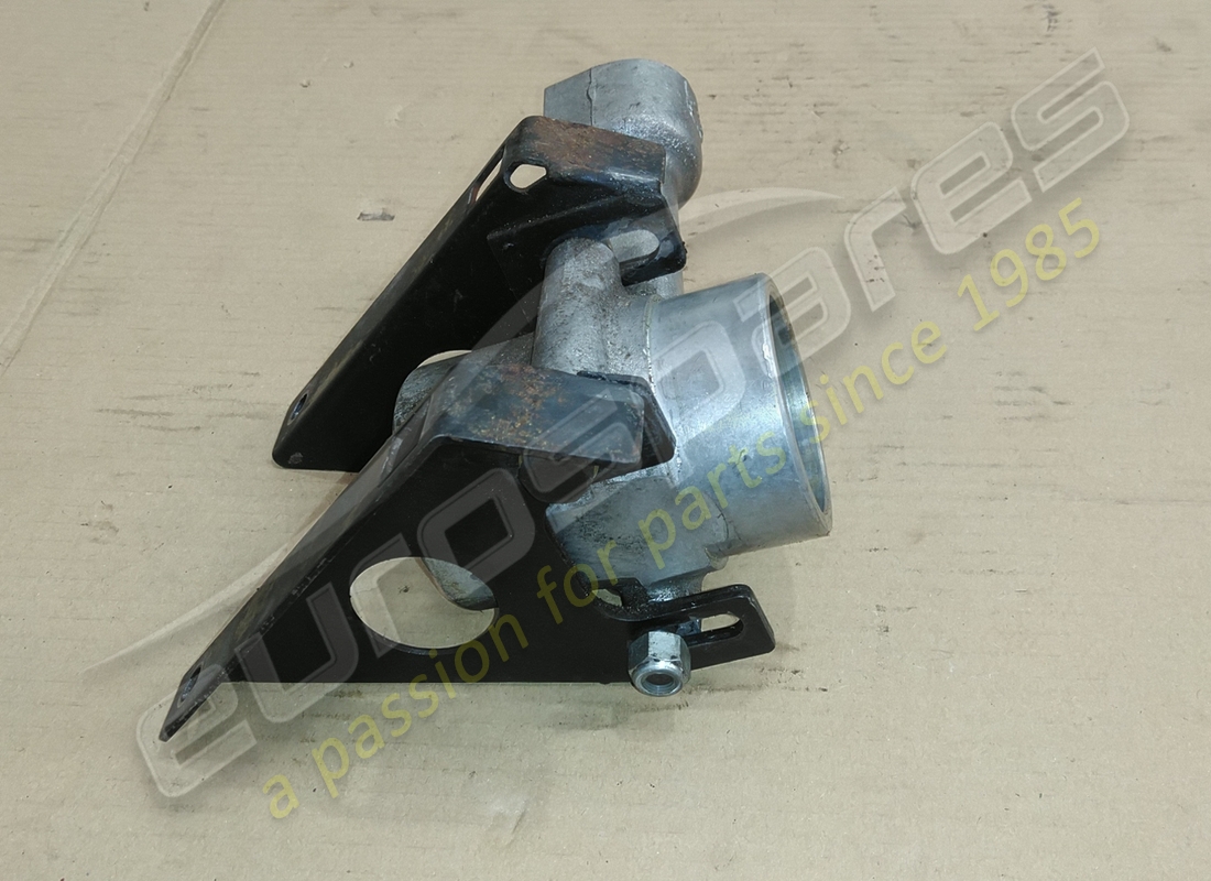 used ferrari support. part number 106611 (2)