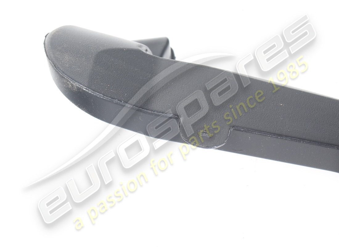 used ferrari lh rear cabin foot level air. part number 87946100 (2)