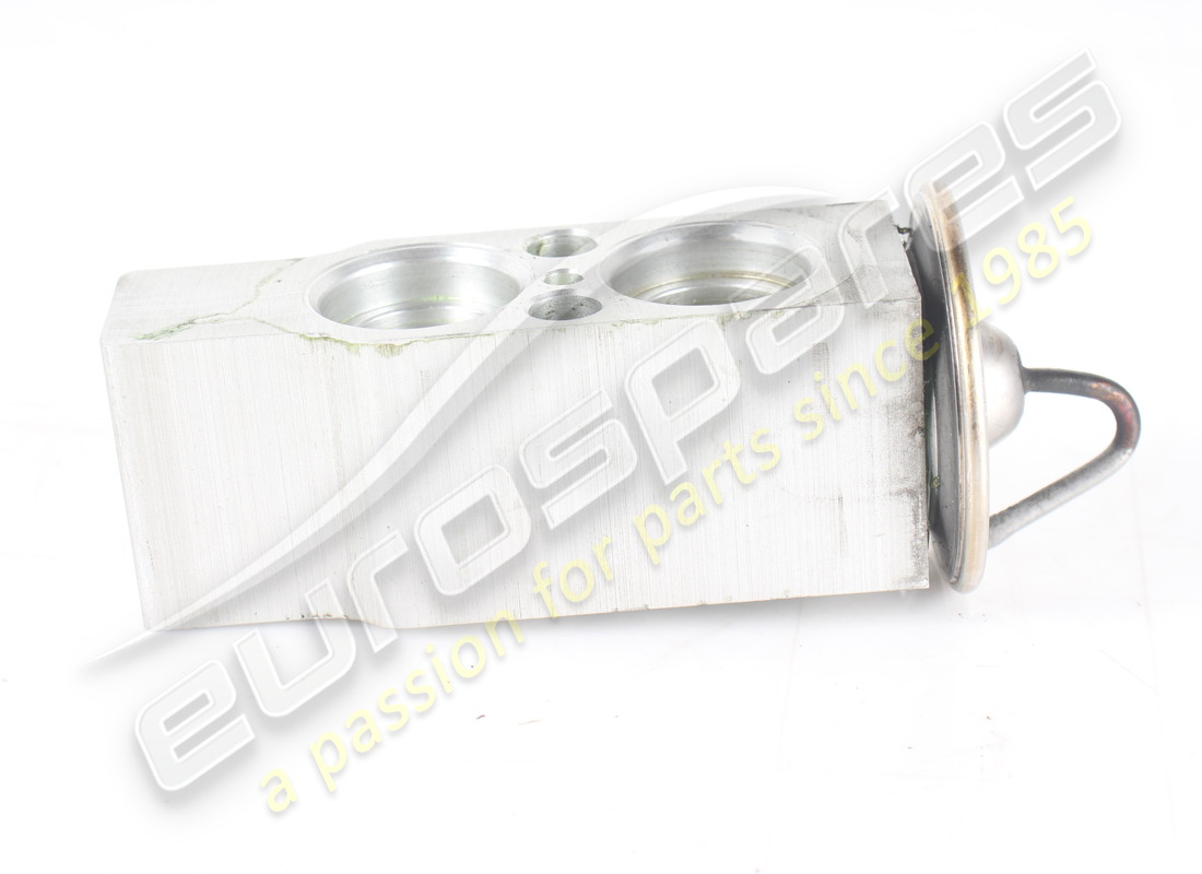 USED MASERATI EXPANSION VALVE = 5,121,508-338 5. PART NUMBER 375500166 (6) used maserati expansion valve = 5,121,508-338 5. part number 375500166 (6)