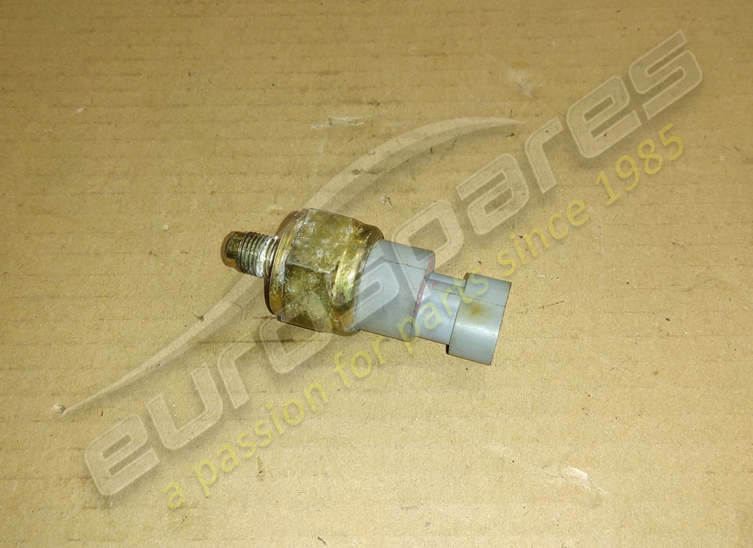 USED Ferrari CONTACT . PART NUMBER 154309 (1)