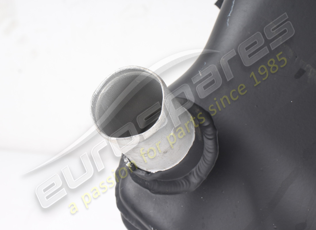 used ferrari rh fuel tank with caps and paint and vibration dampers. part number 780722 (4)