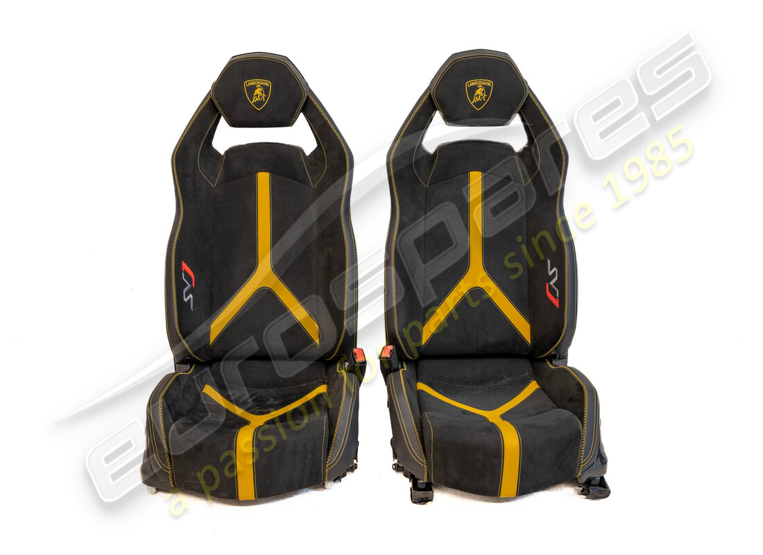 USED Lamborghini SVJ CARBON COMFORT SEATS . PART NUMBER EAP1450298 (1)