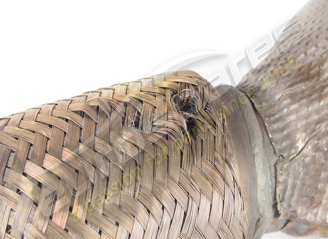 damaged ferrari complete rh catalytic converte. part number 335426 (5)
