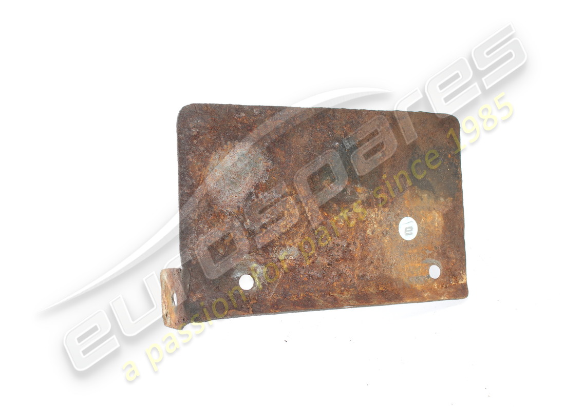 used ferrari rh lower bracket. part number 116977 (2)
