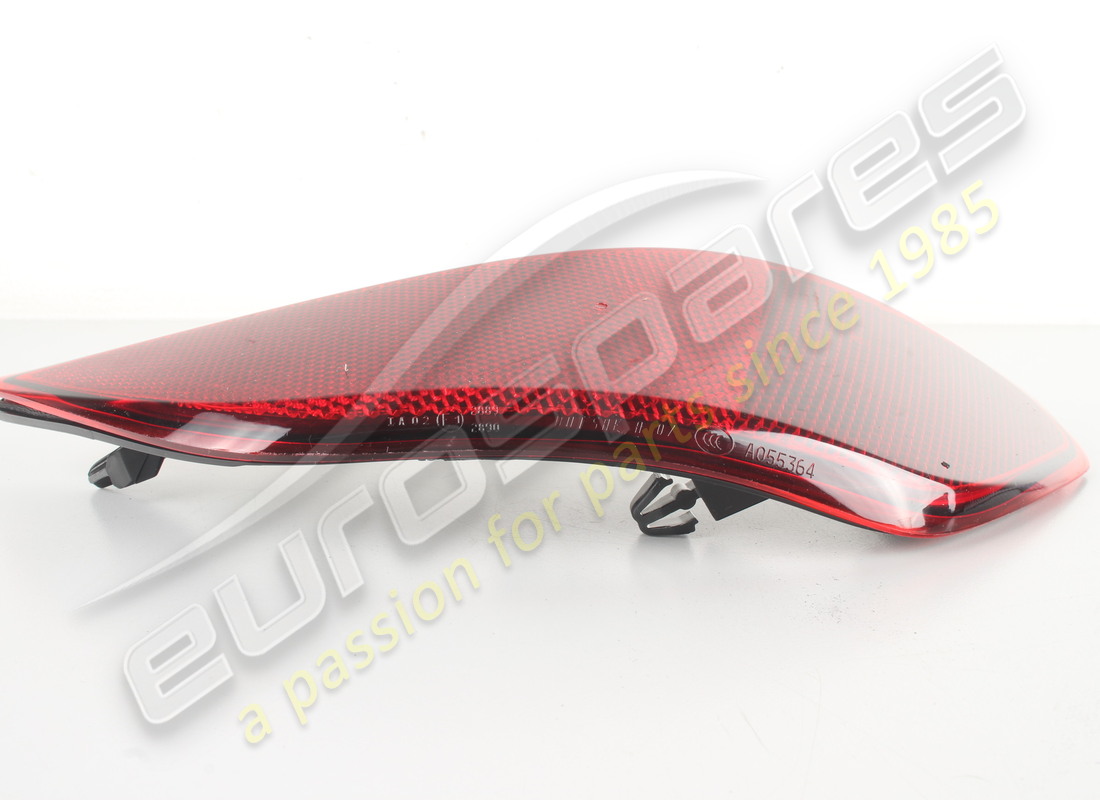 new porsche rear light reflector. part number 958945105 (2)