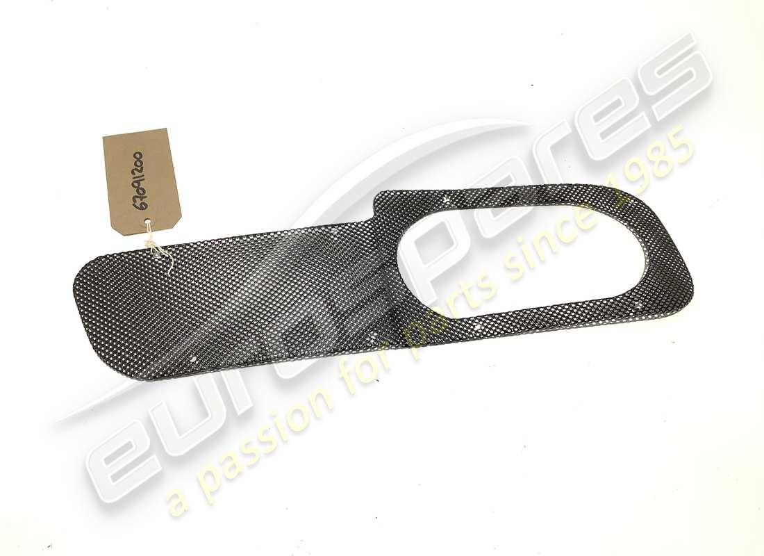 new ferrari rh rear grill. part number 67091200 (1)