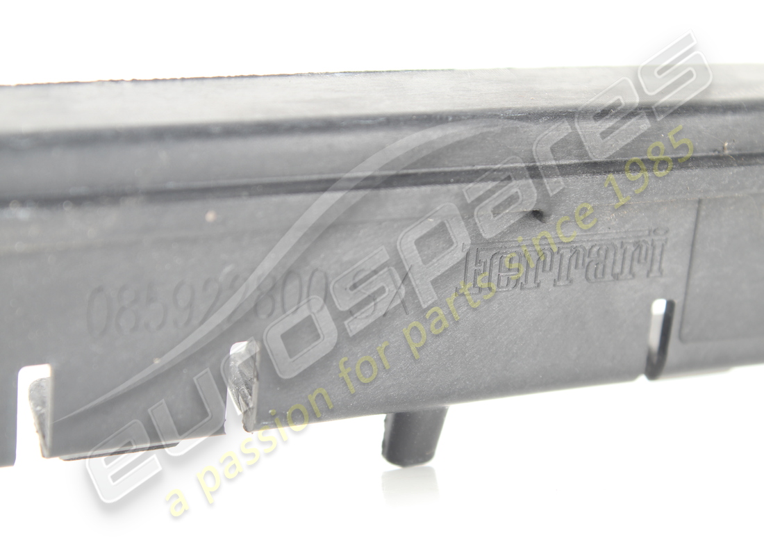 used ferrari lh lateral mounting bracket. part number 85922800 (4)