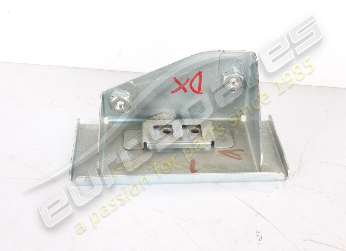 new ferrari rh striker reinforcement. part number 68555100 (1)