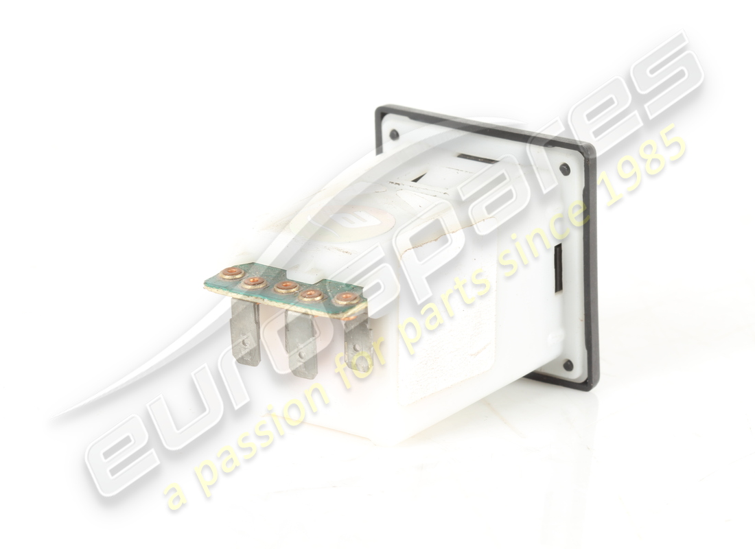 used ferrari switch rear fog light. part number 121609 (2)