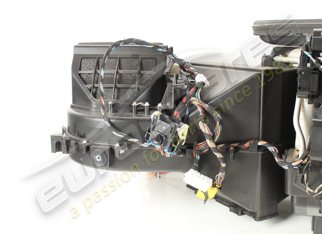 used maserati complete air condition set. part number 68462400 (3)