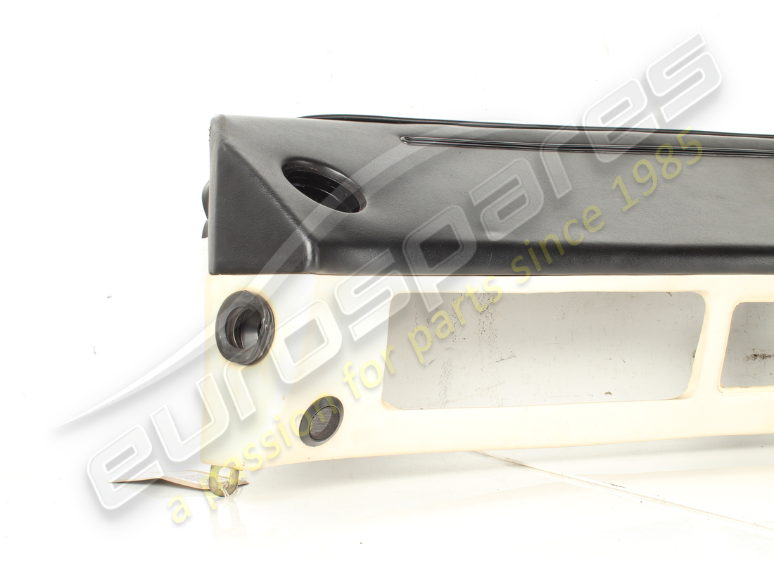 used eurospares upper & lower dashboard only. part number eap1729555 (2)