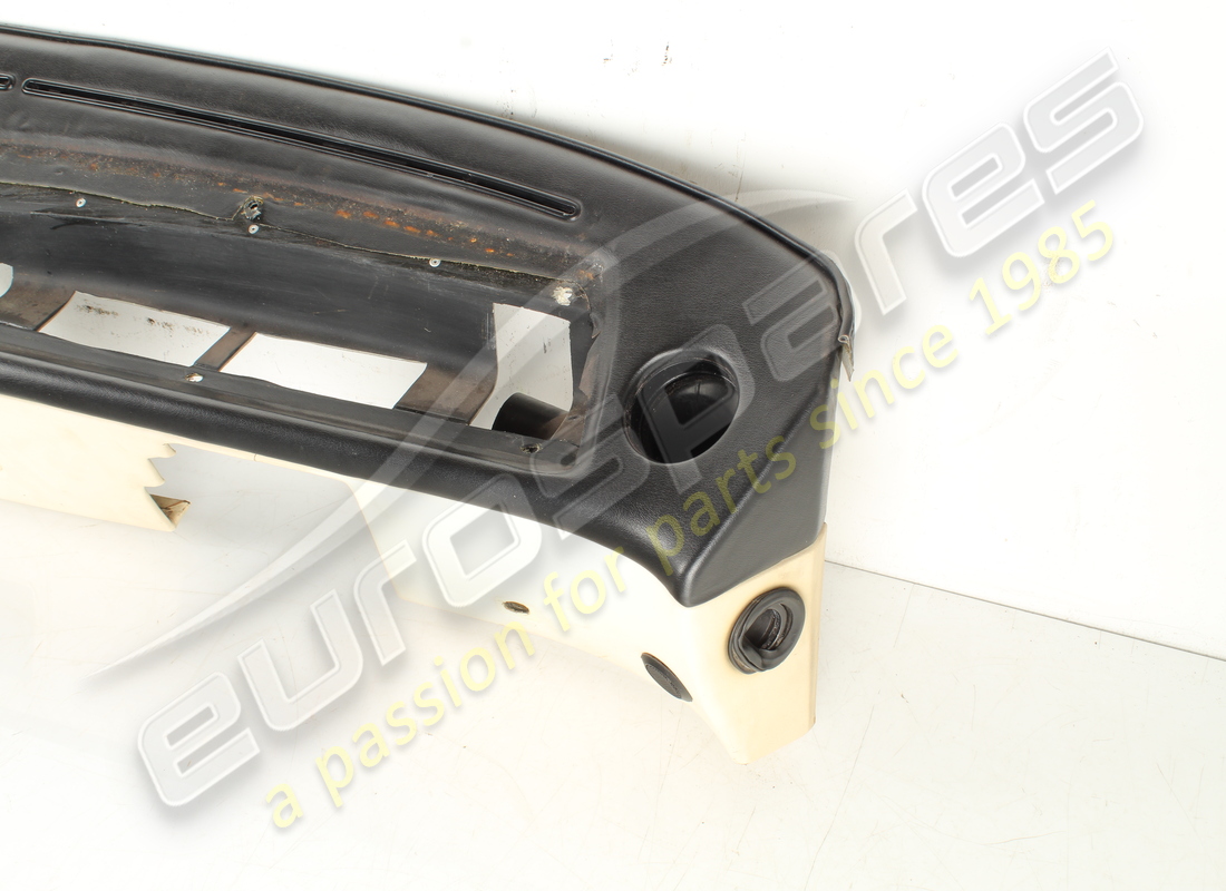used eurospares upper & lower dashboard only. part number eap1729555 (4)