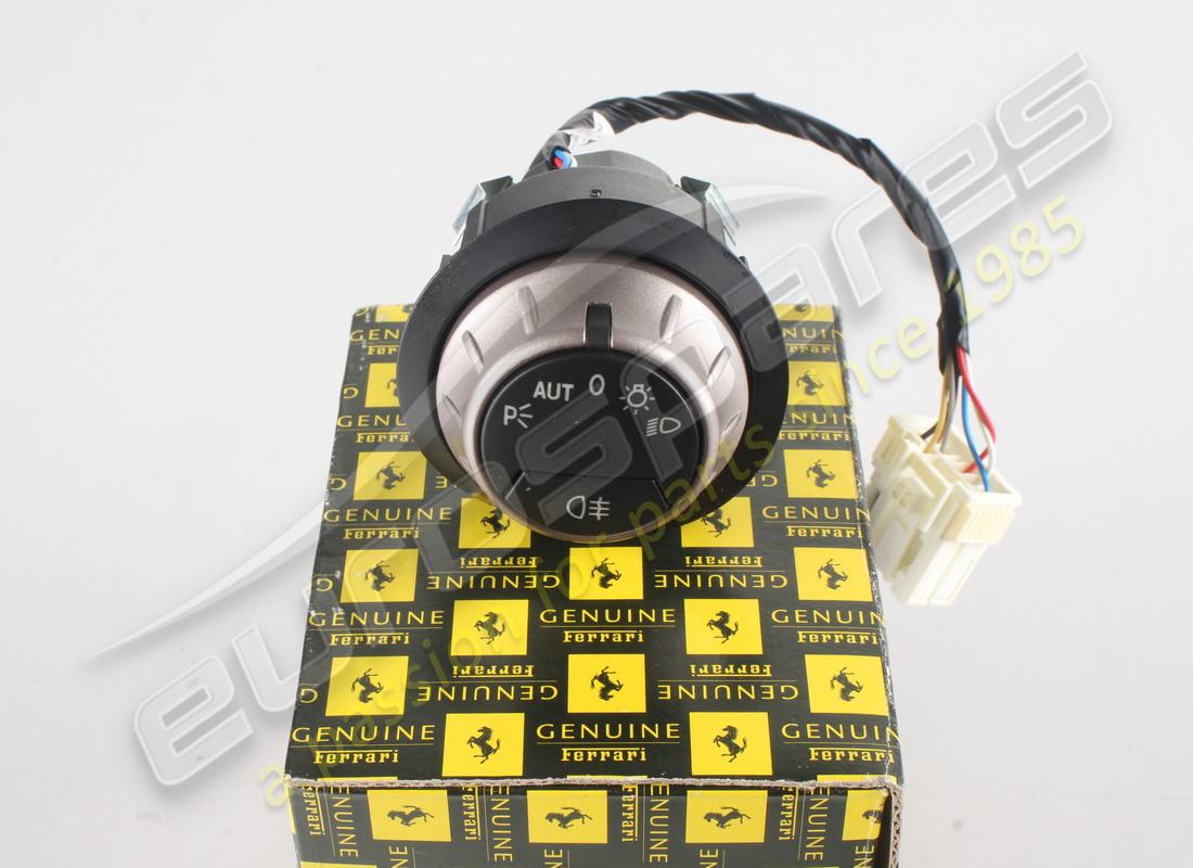 new ferrari sat. com. luci- nero 110552. part number 72587600 (3)