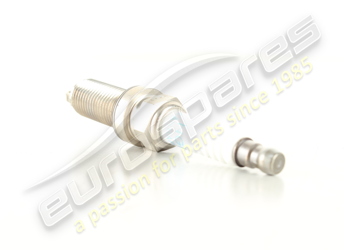 new ngk spark plug. part number 310840 (3)