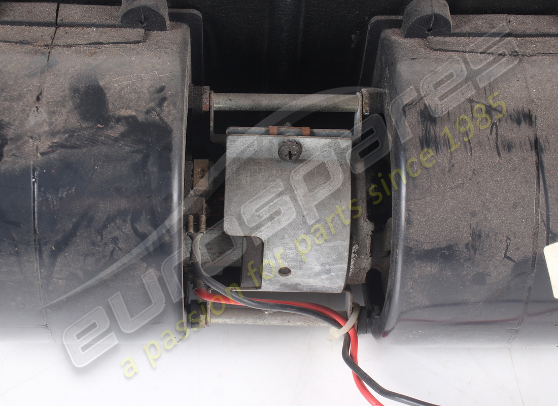 used ferrari evaporator unit rhd part number 61929300 (5)