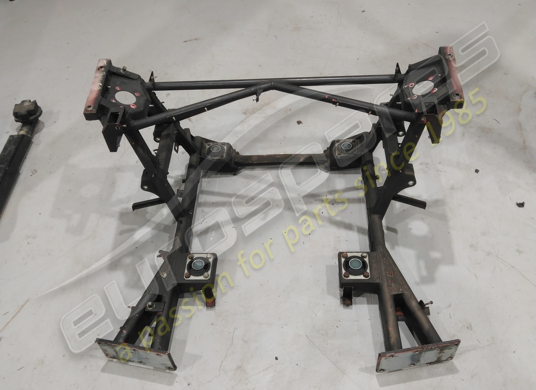 DAMAGED Ferrari ENGINE FRAME . PART NUMBER 65098600 (1)