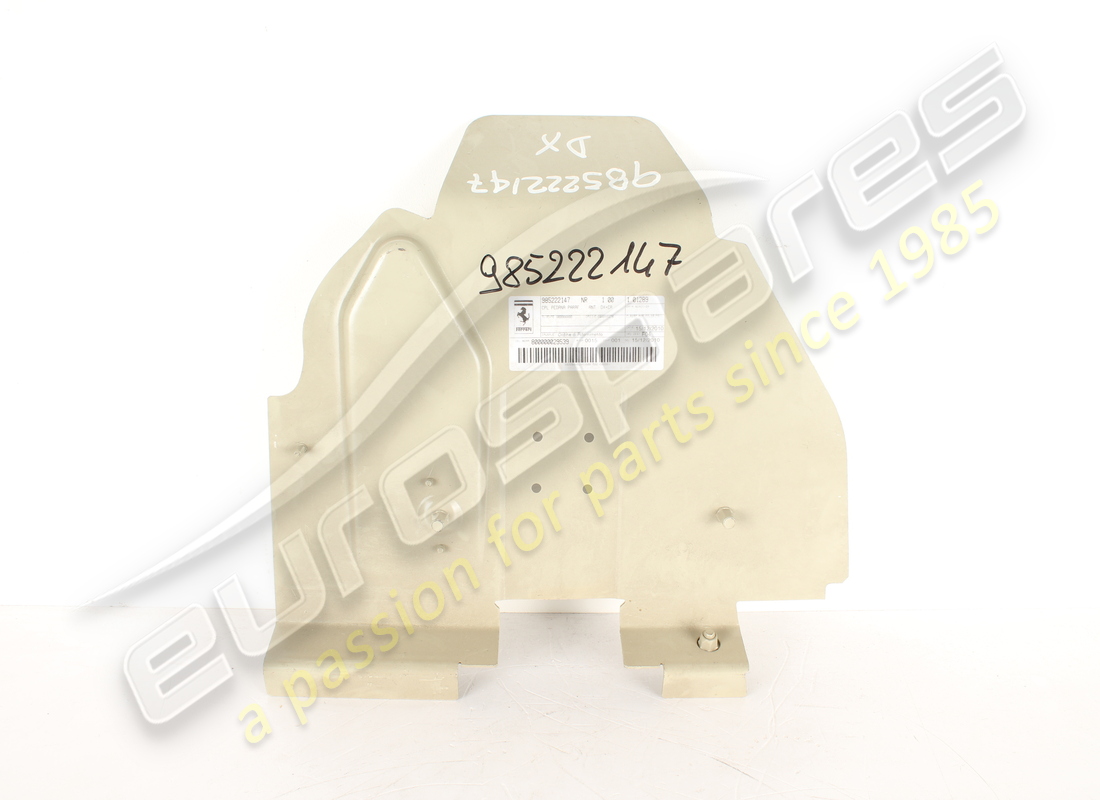 new ferrari rh front shield -not for g. part number 985222147 (1)