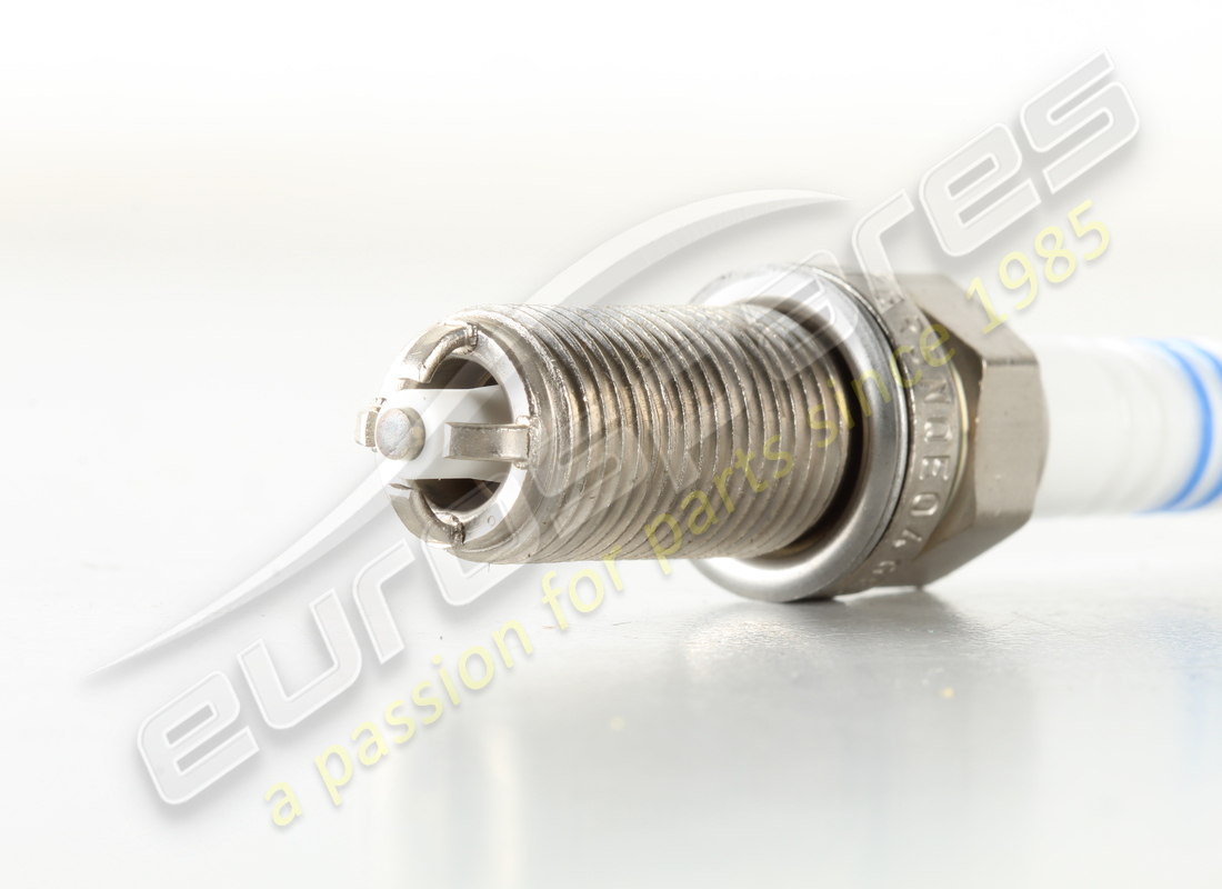 NEW BOSCH SPARK PLUG. PART NUMBER 99917013090 (2) new bosch spark plug. part number 99917013090 (2)