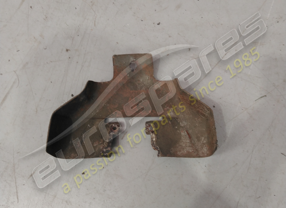 DAMAGED Ferrari SHIELD . PART NUMBER 154485 (1)